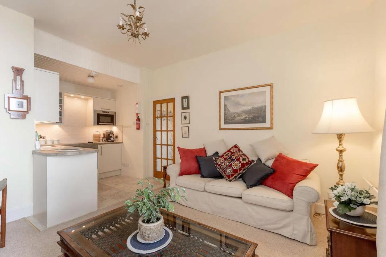 Stunning Panoramic Views: Heart Of The Royal Mile Apartman EDI Kültér fotó
