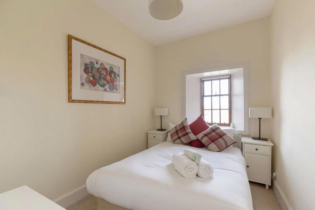 Stunning Panoramic Views: Heart Of The Royal Mile Apartman EDI Kültér fotó