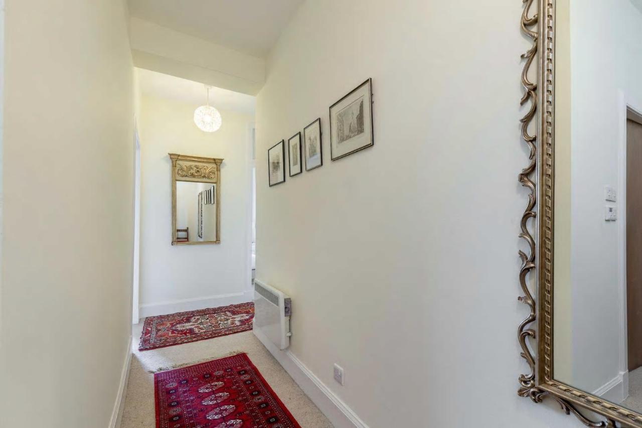 Stunning Panoramic Views: Heart Of The Royal Mile Apartman EDI Kültér fotó
